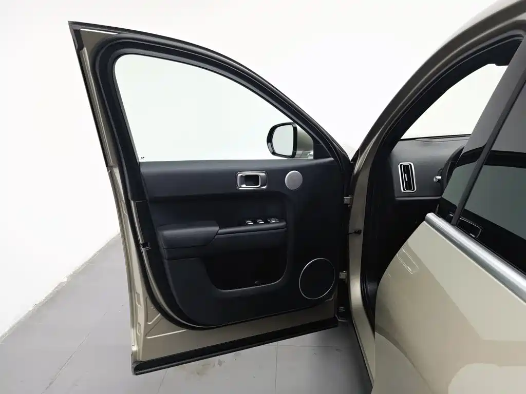 Li Auto Li L8 — миниатюра 8