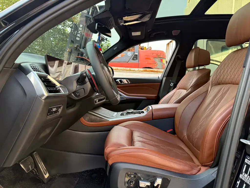 BMW X7 — миниатюра 9