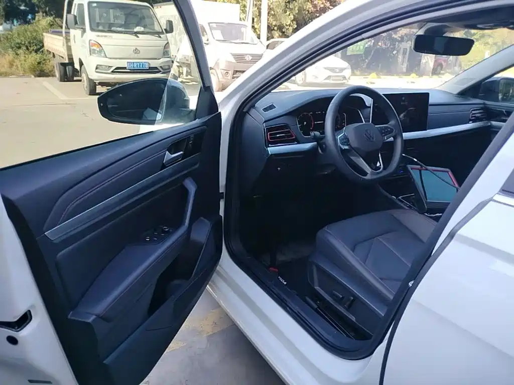Volkswagen Lavida — миниатюра 16