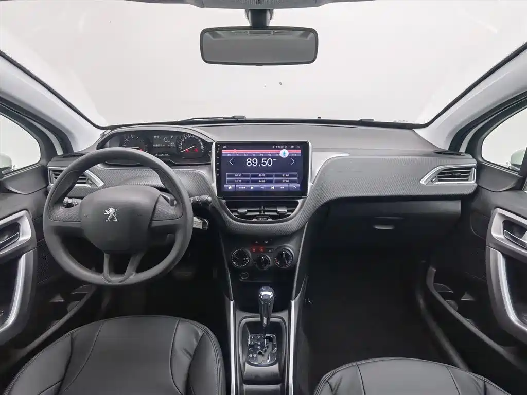 Peugeot 2008 2014 1.6L AT