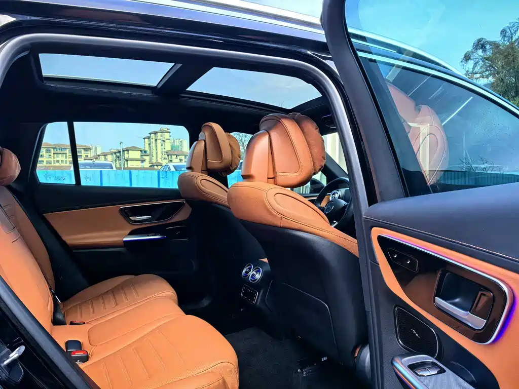 Mercedes-Benz GLC 2025 GLC 300 L 4MATIC 5 мест