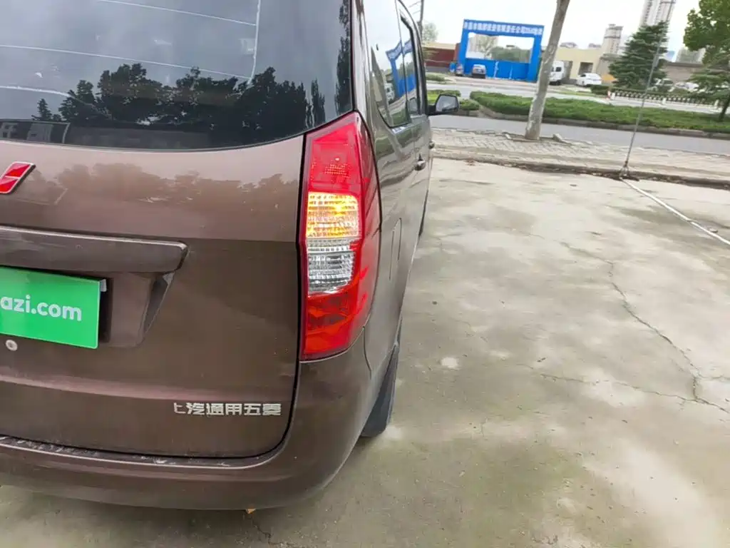 Wuling Hongguang — миниатюра 8