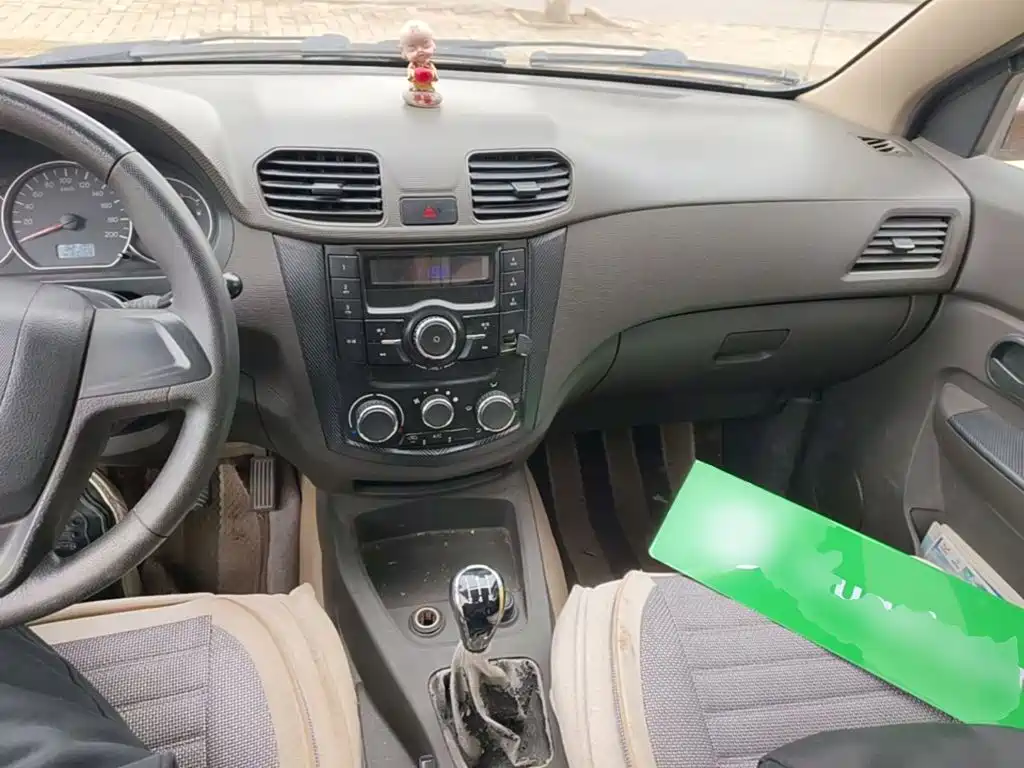 Wuling Hongguang — миниатюра 10