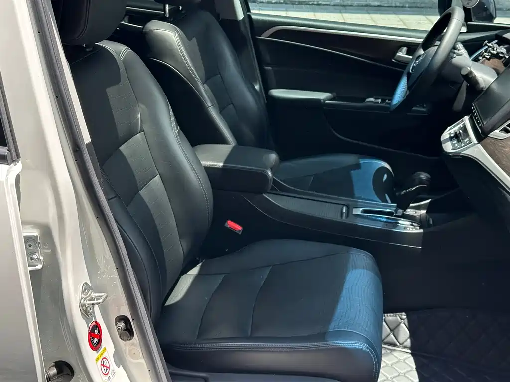 Honda Jade 1.8L CVT Luxury Premium Edition 5 seats, фото 37