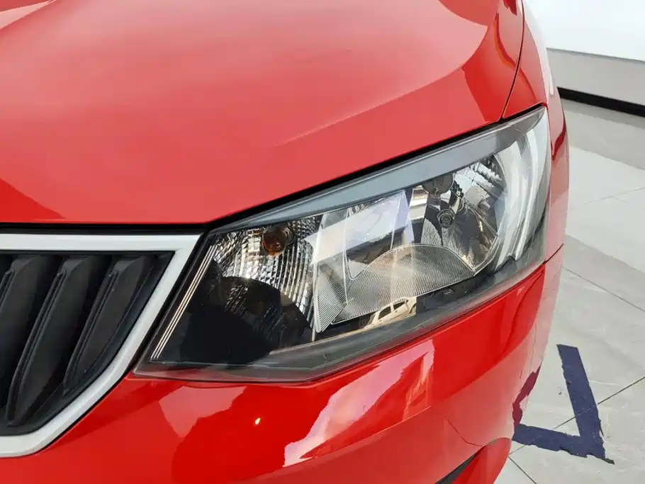 Skoda Fabia — миниатюра 5