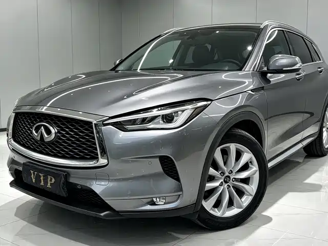 Infiniti QX — фото 1