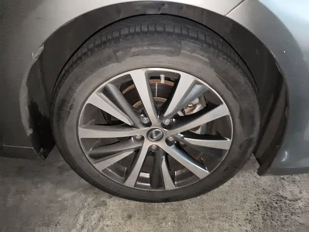 Lexus ES — миниатюра 8