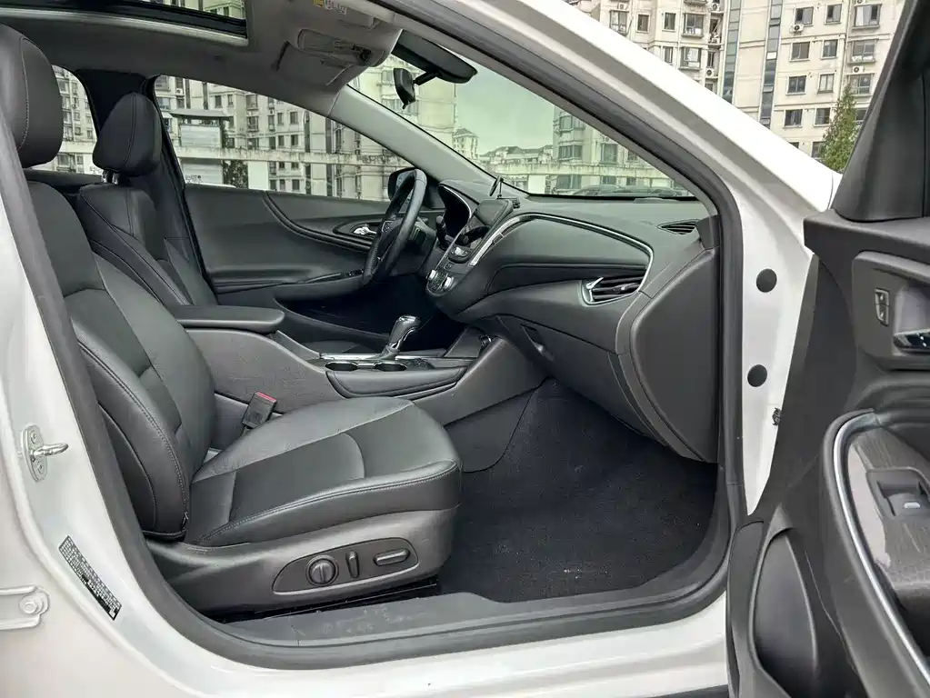 Chevrolet Malibu XL — миниатюра 15