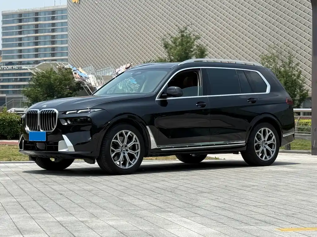 BMW X7 2023 xDrive40i Leading Type Luxury Package