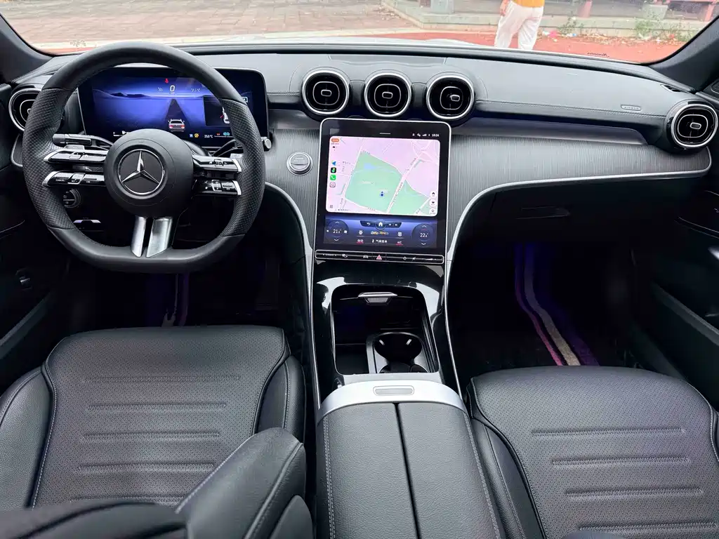Mercedes-Benz C-Class — миниатюра 6