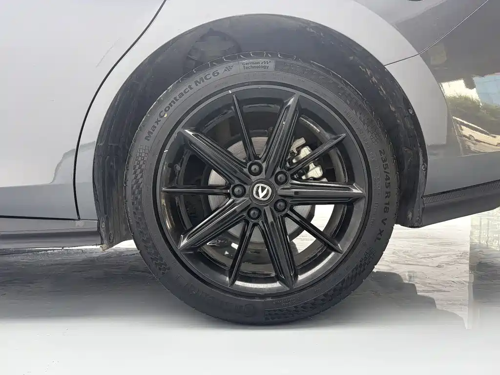 Changan UNI-V 2023 1.5T Luxury