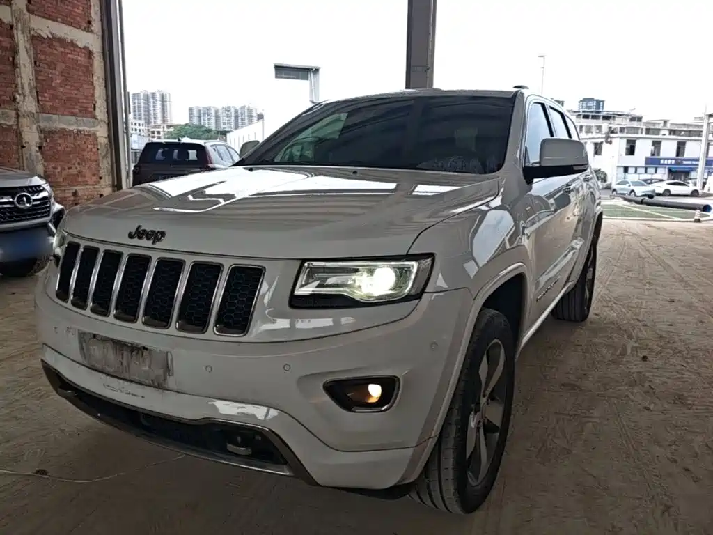 Jeep 2015 3.6L Luxury