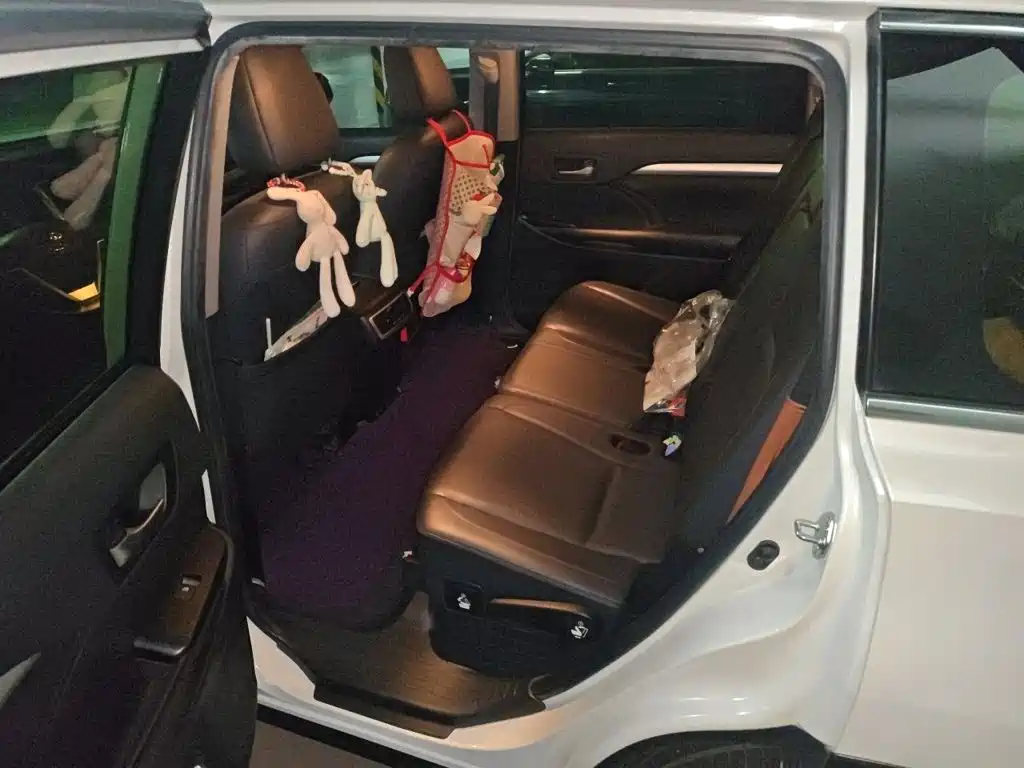 Toyota Highlander — миниатюра 13
