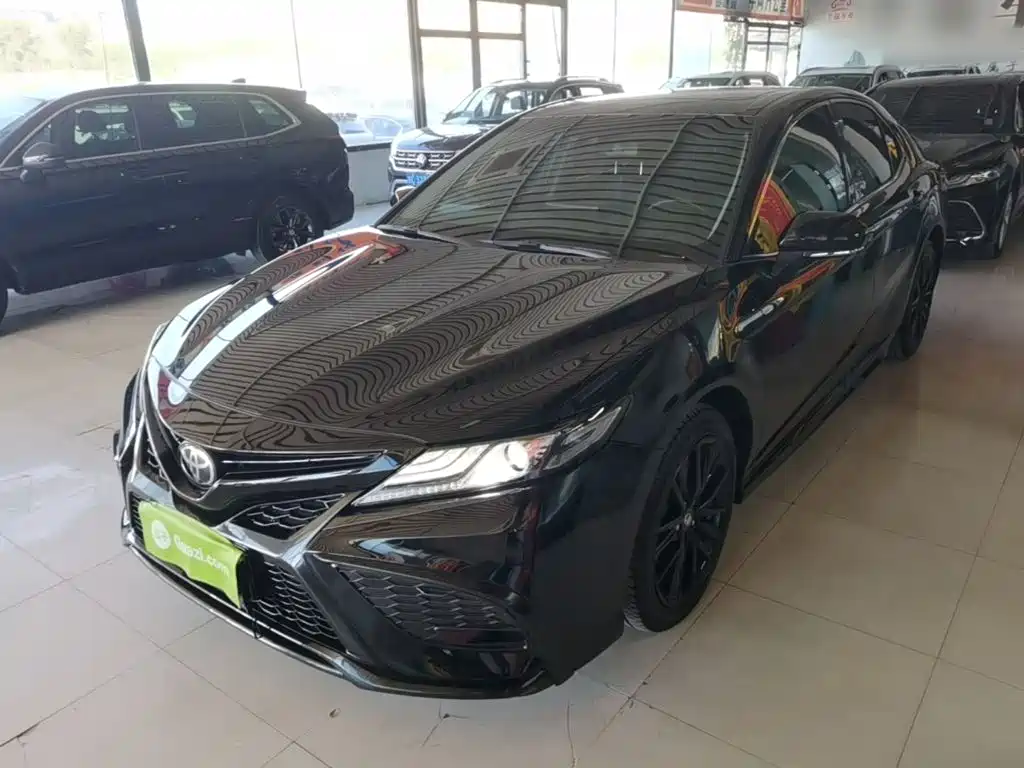 Toyota Camry — миниатюра 2