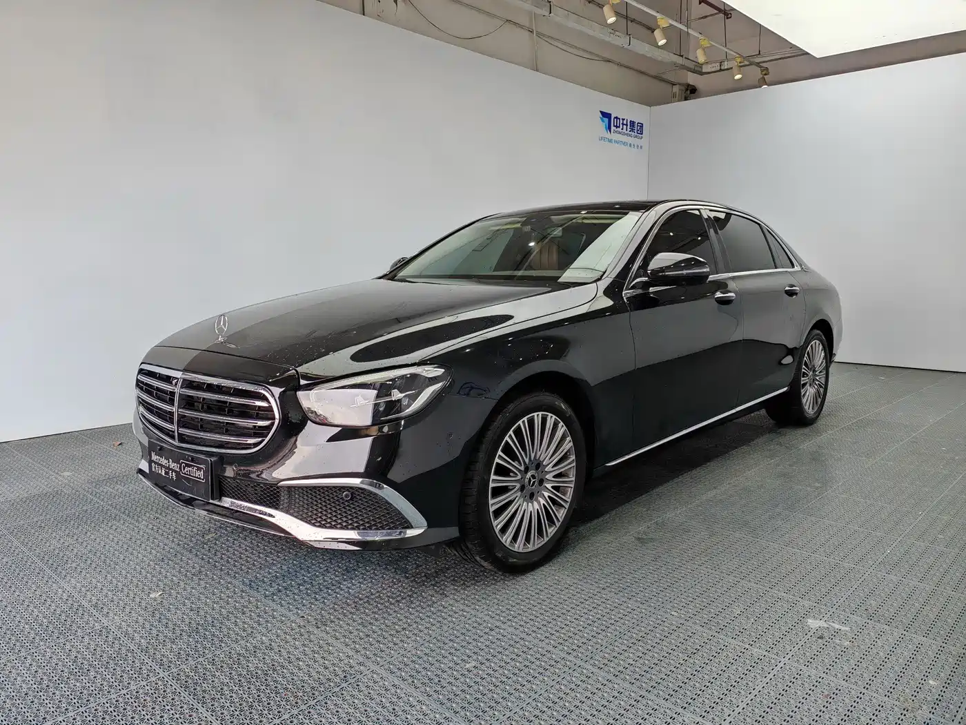 奔驰E级 2021款 E 300 L 豪华型 2021