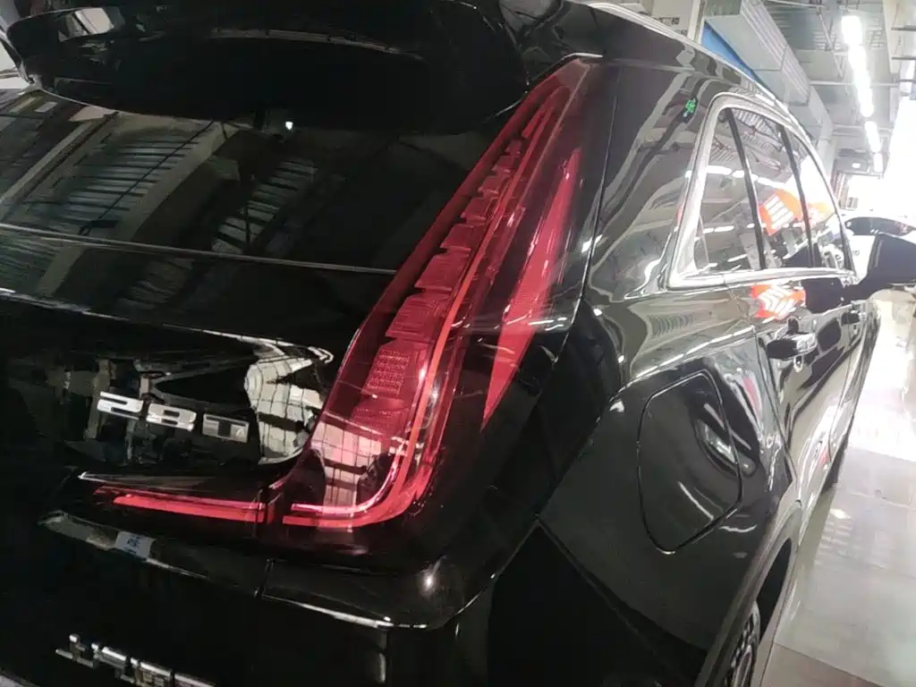 Cadillac XT4 — миниатюра 8