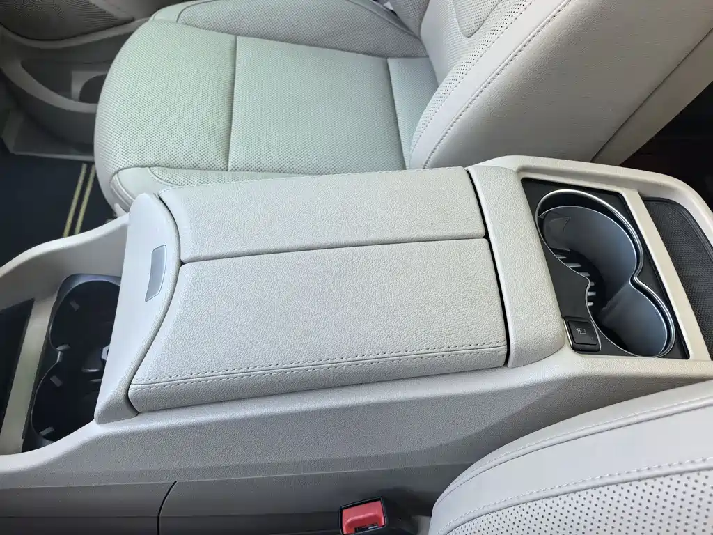 Mercedes-Benz V-Class V 2018 V 260 L Luxury Long Wheelbase VI