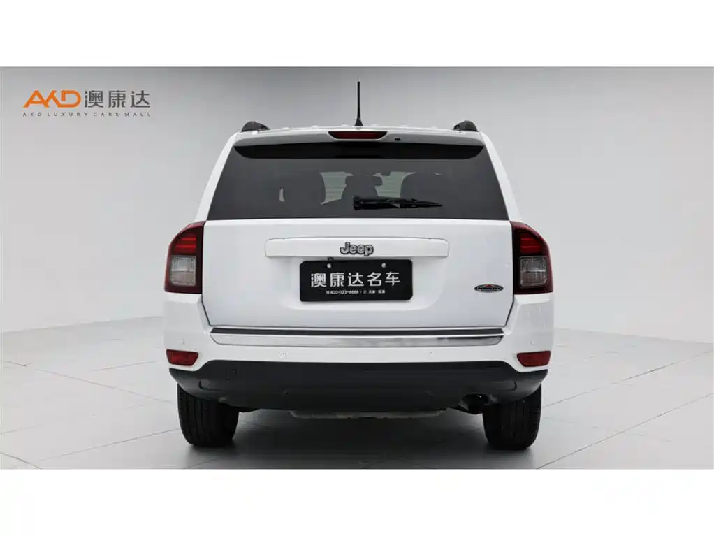 Jeep Compass (Import) — миниатюра 4