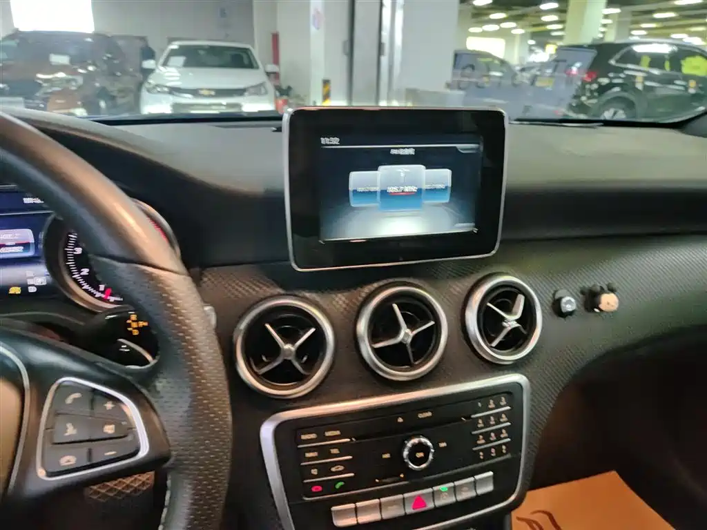 Mercedes-Benz A-Class A 2017 A 200 Fashion