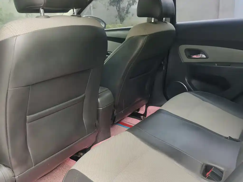 Chevrolet Cruze 2013 1.8L SE AT