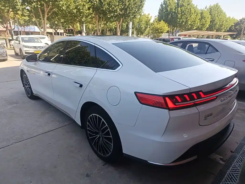 BYD Han — миниатюра 5