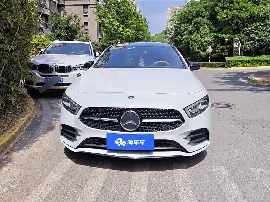 Mercedes-Benz A-Class A 2019 A 220 L 4MATIC Sport