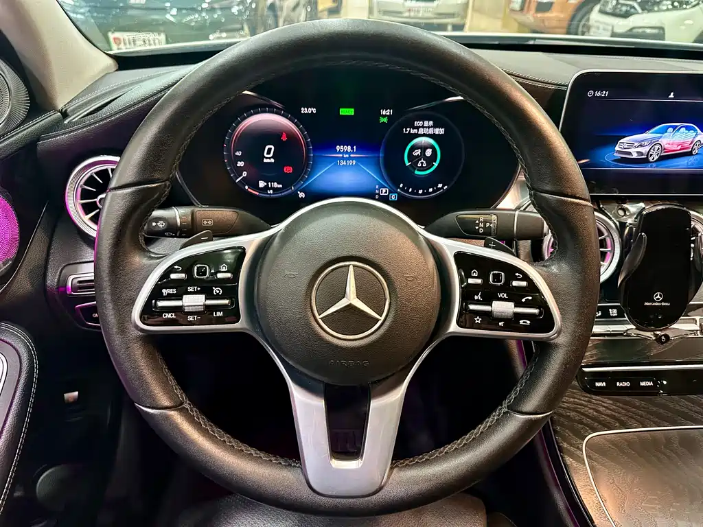 MERCEDES-BENZ C CLASS