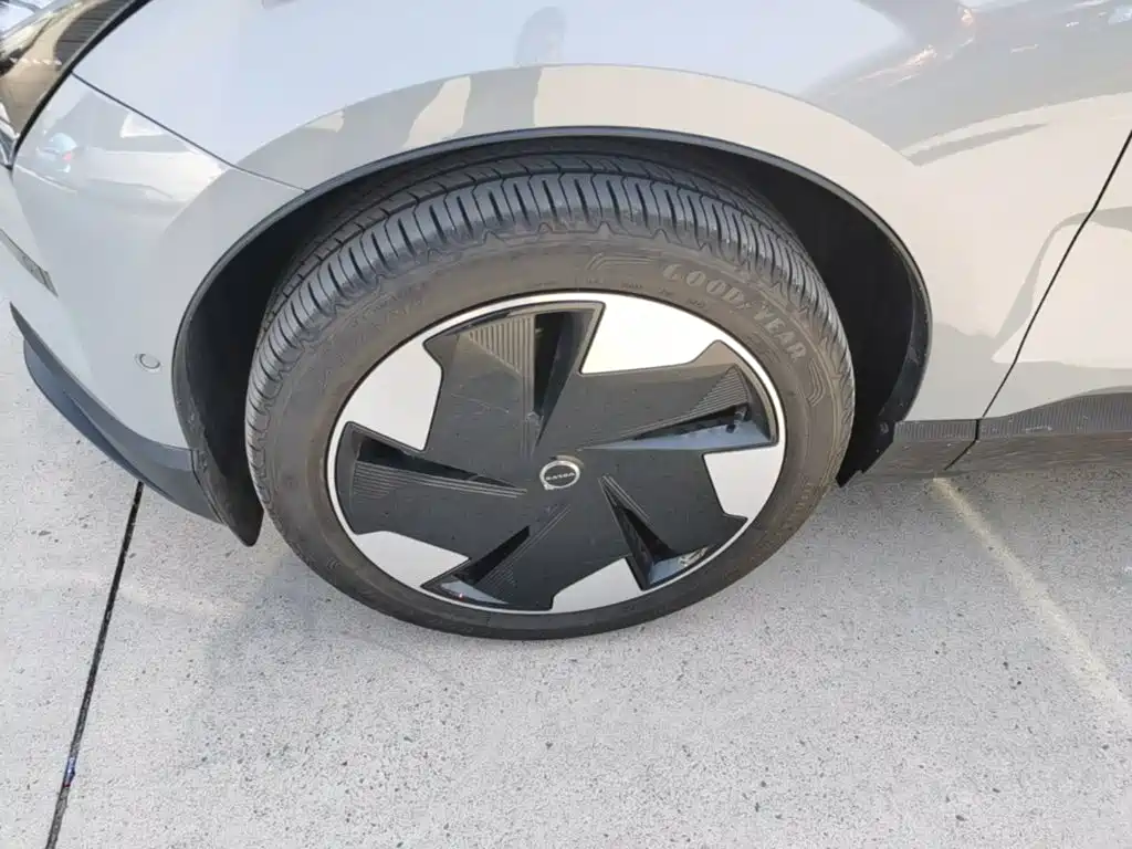 Volvo EX30 — миниатюра 23