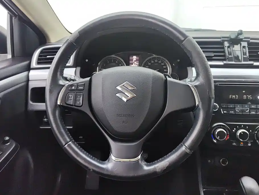 Suzuki Alivio — миниатюра 15