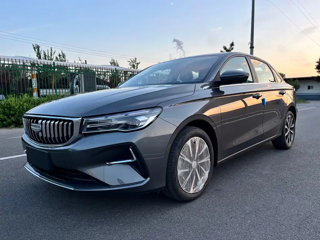 Geely Emgrand 2026