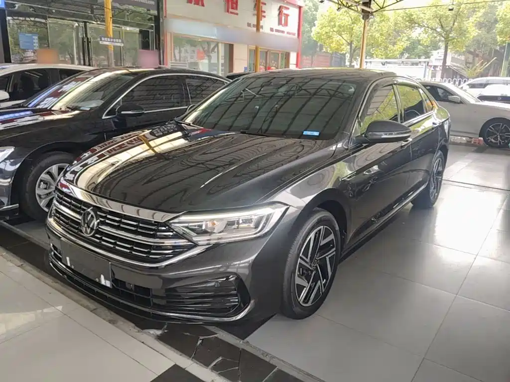 Volkswagen Sagitar — миниатюра 2