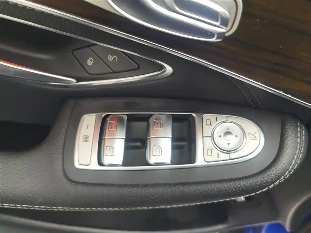 Mercedes-Benz GLC 2019 GLC 260 L 4MATIC Luxury
