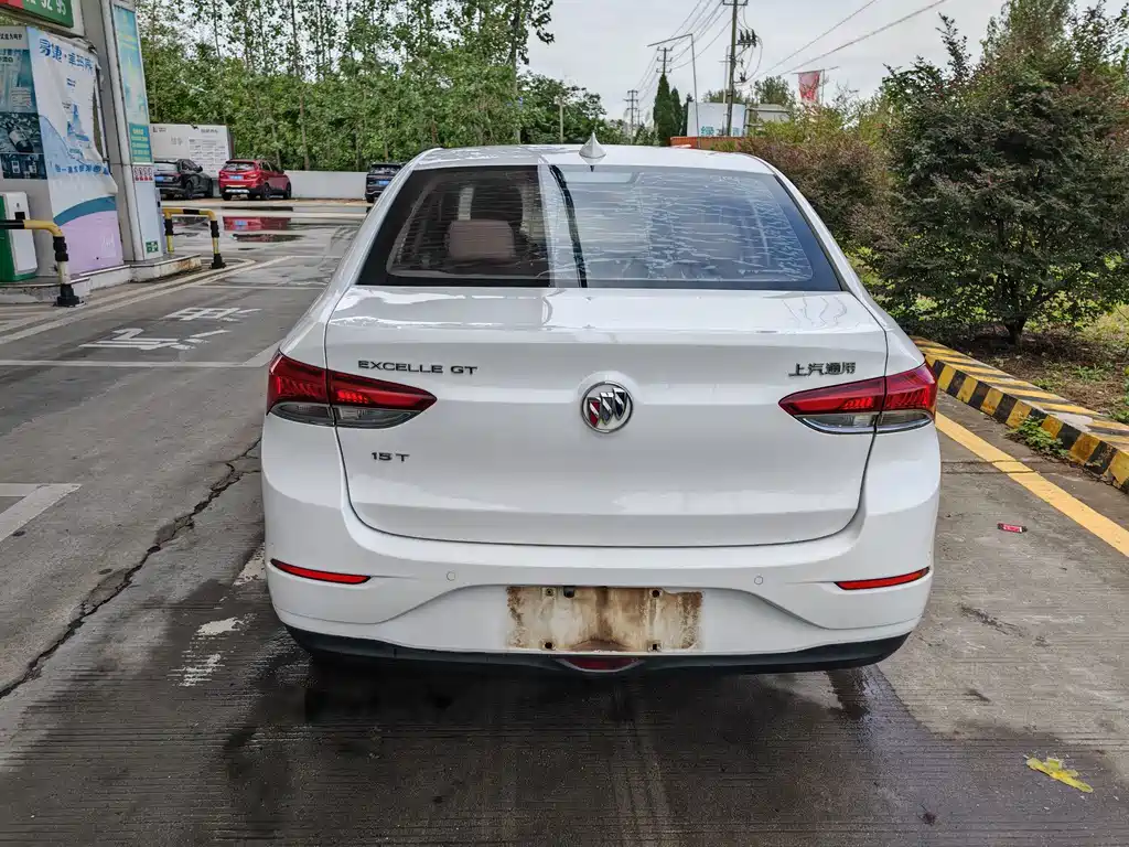 Buick Excelle — миниатюра 9