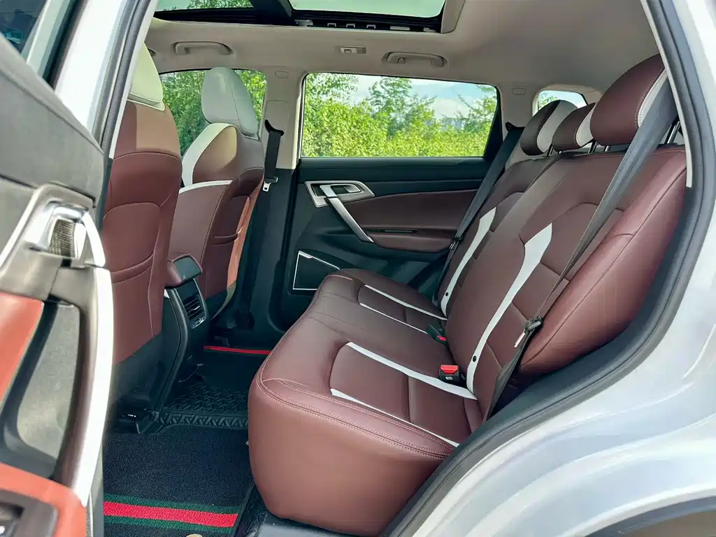 Geely Boyue 2022 1.8TD DCT