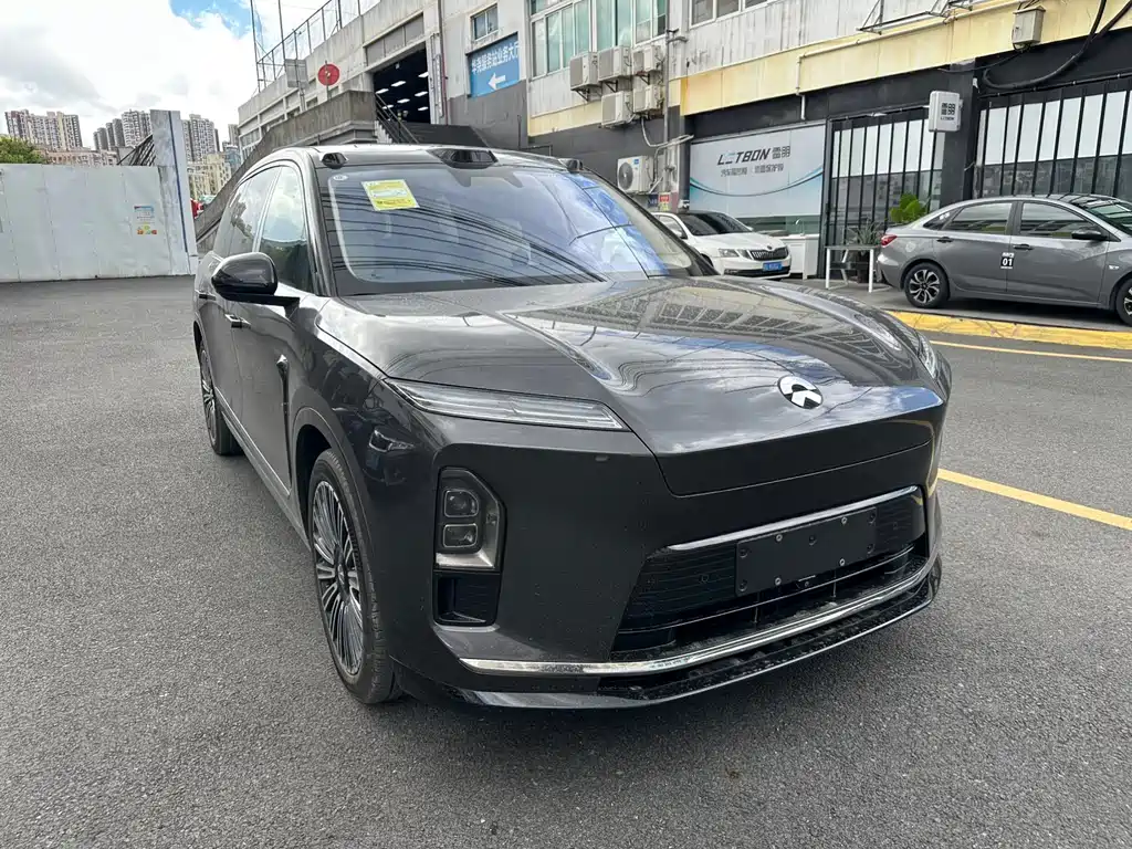 NIO ES8 2026 мест Executive Luxury