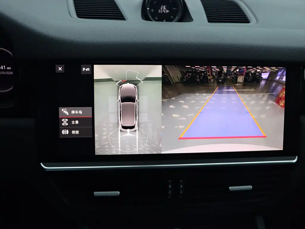 Porsche Cayenne — миниатюра 18