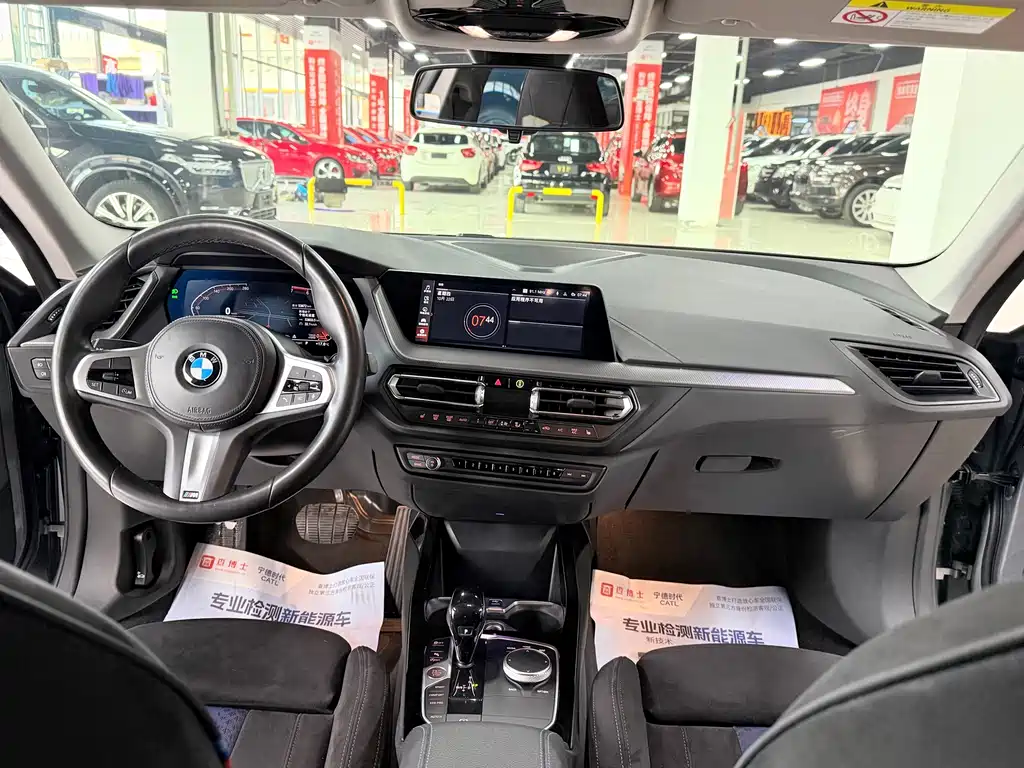 BMW 2 Series 2021 — фото 10