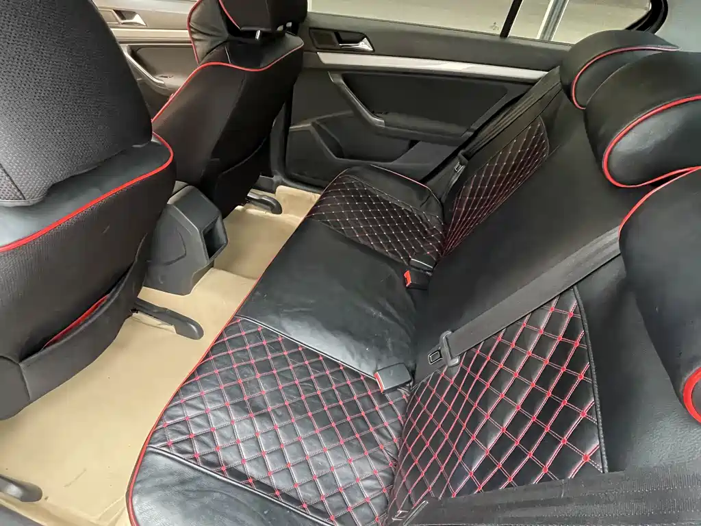 Volkswagen Lavida 1.6L Manual Elegant Edition, фото 7