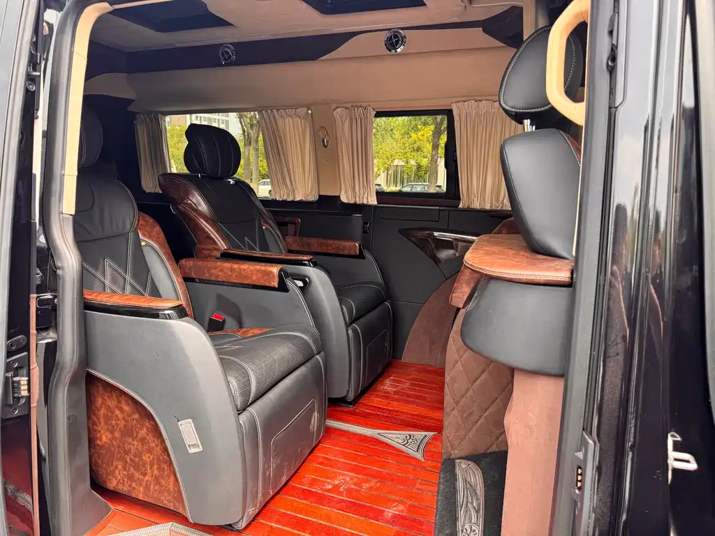 Volkswagen Caravelle — миниатюра 6