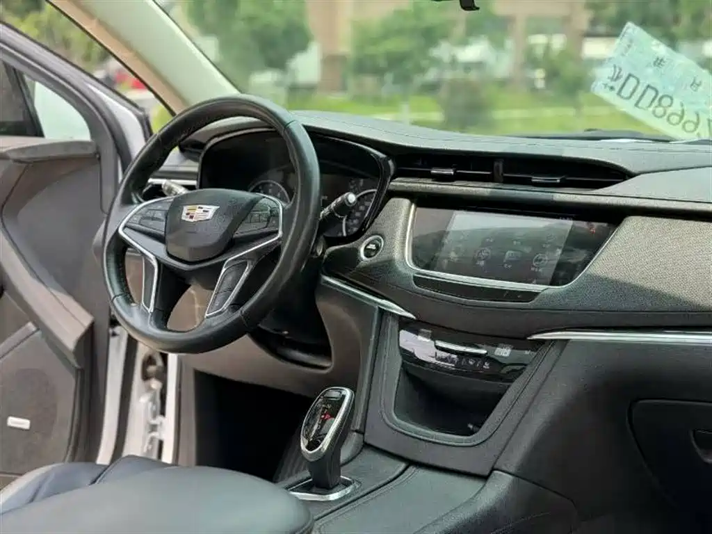 Cadillac XT5 2018 25T Luxury