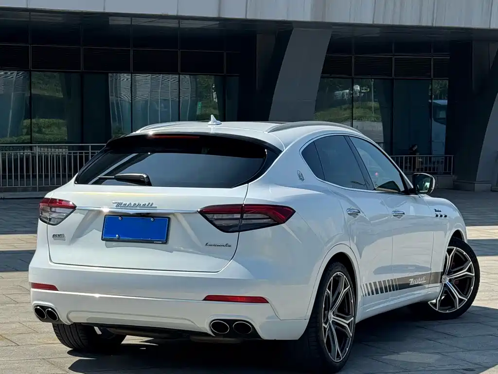 Maserati Levante — миниатюра 4