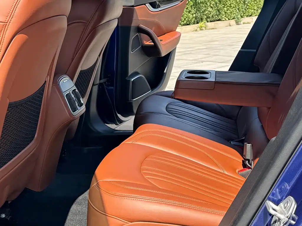 Maserati Levante — миниатюра 9