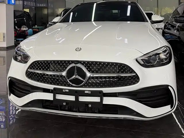 Mercedes-Benz C-Class 2024 C 260 L — фото 1