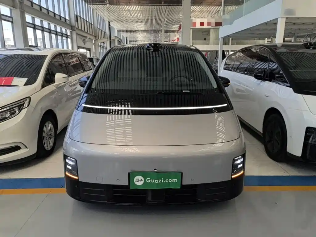 Li Auto Li MEGA — миниатюра 3