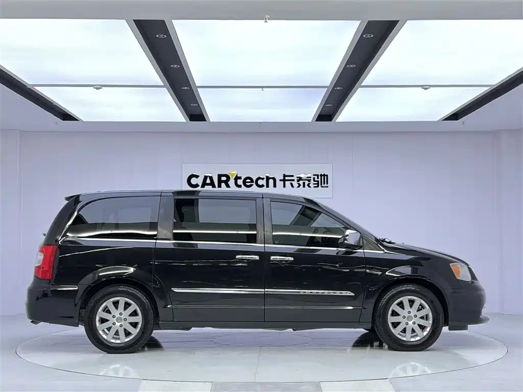 Chrysler Grand Voyager 2014 3.6L Comfort