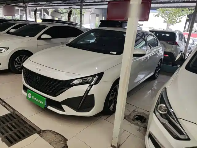 Peugeot 408
