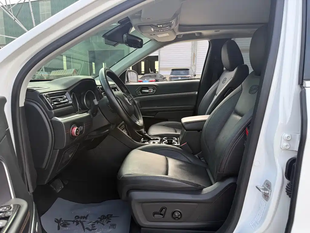 Jeep Grand Commander — миниатюра 11