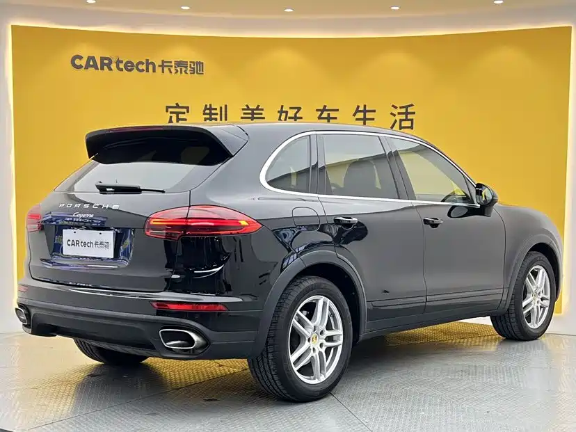 Porsche Cayenne — миниатюра 4