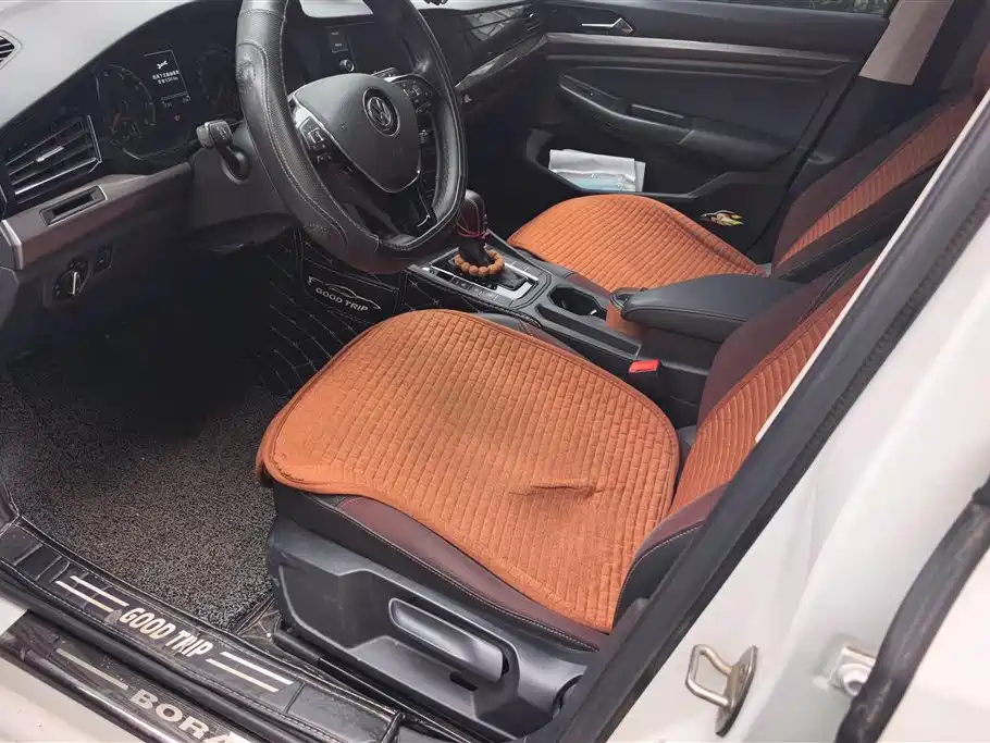 Volkswagen Bora 2020 1.5L AT Elite