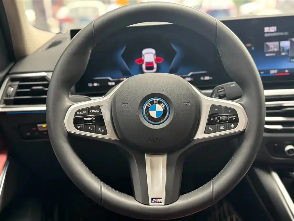 BMW i3 2023 eDrive 40 L Sport